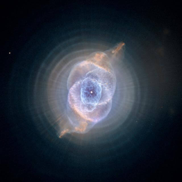 Imagens da Nasa - Nebulosa da Olho de Gato