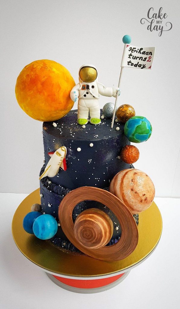 bolo festa astronauta